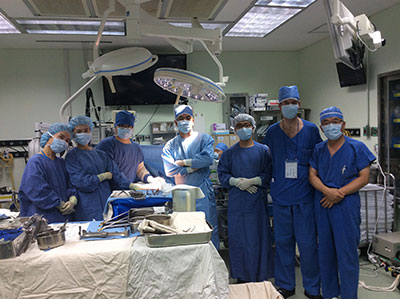 Prof Park and surgical team